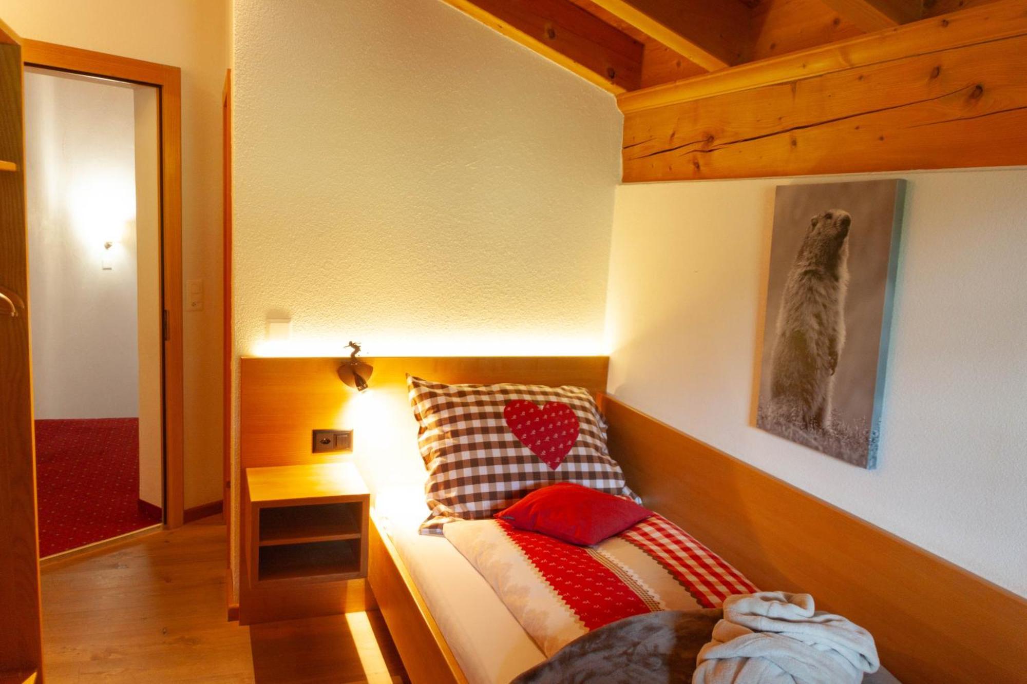 Hotel Madrisajoch St. Antönien Exterior foto